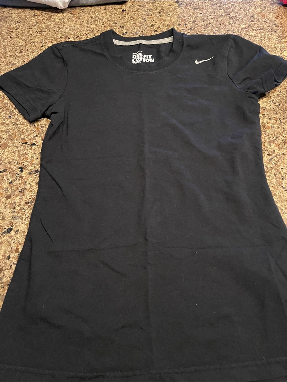 Nike Black Crew Neck Performance Tee with Silver Swoosh
